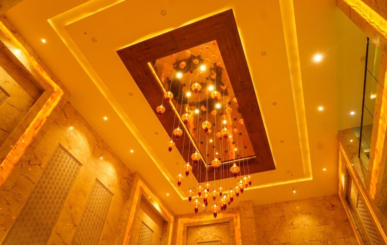 Pride Hotel Bhopal Eksteriør bilde