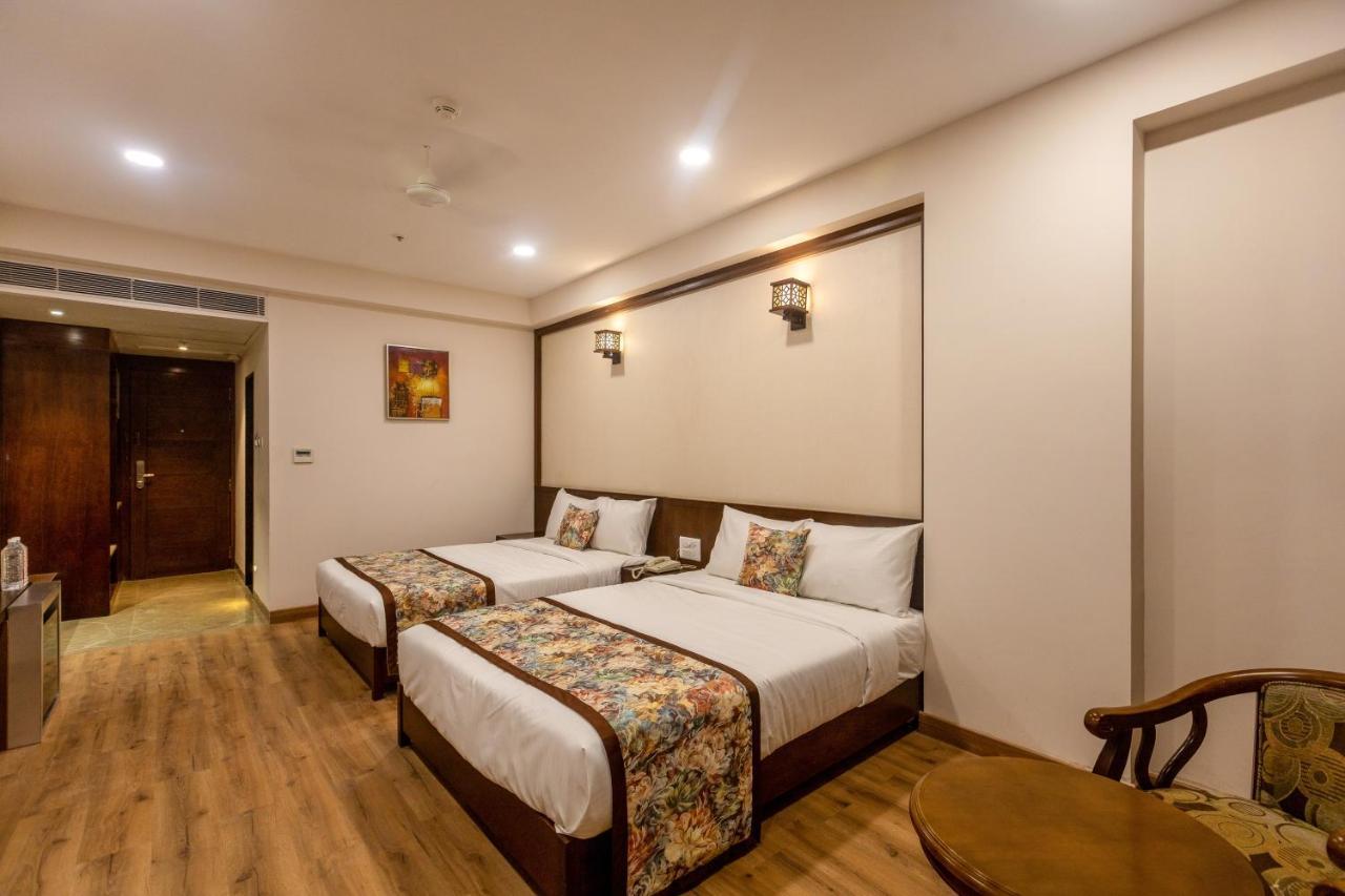 Pride Hotel Bhopal Eksteriør bilde