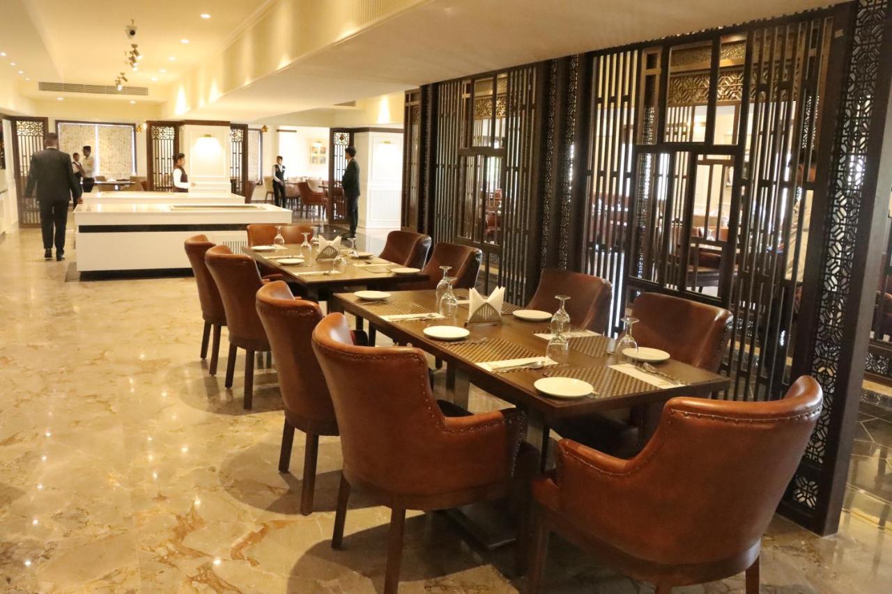 Pride Hotel Bhopal Eksteriør bilde