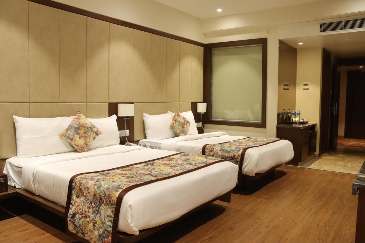Pride Hotel Bhopal Eksteriør bilde