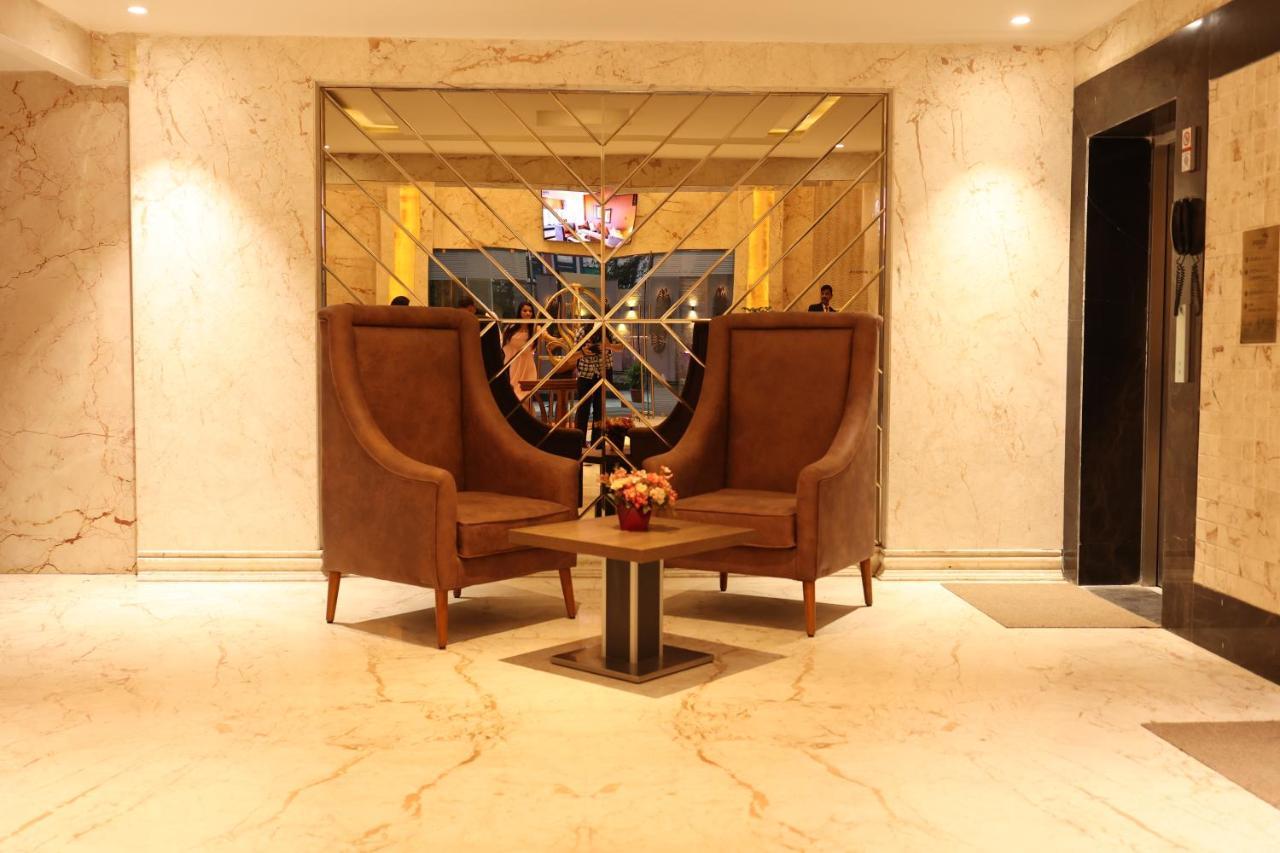 Pride Hotel Bhopal Eksteriør bilde
